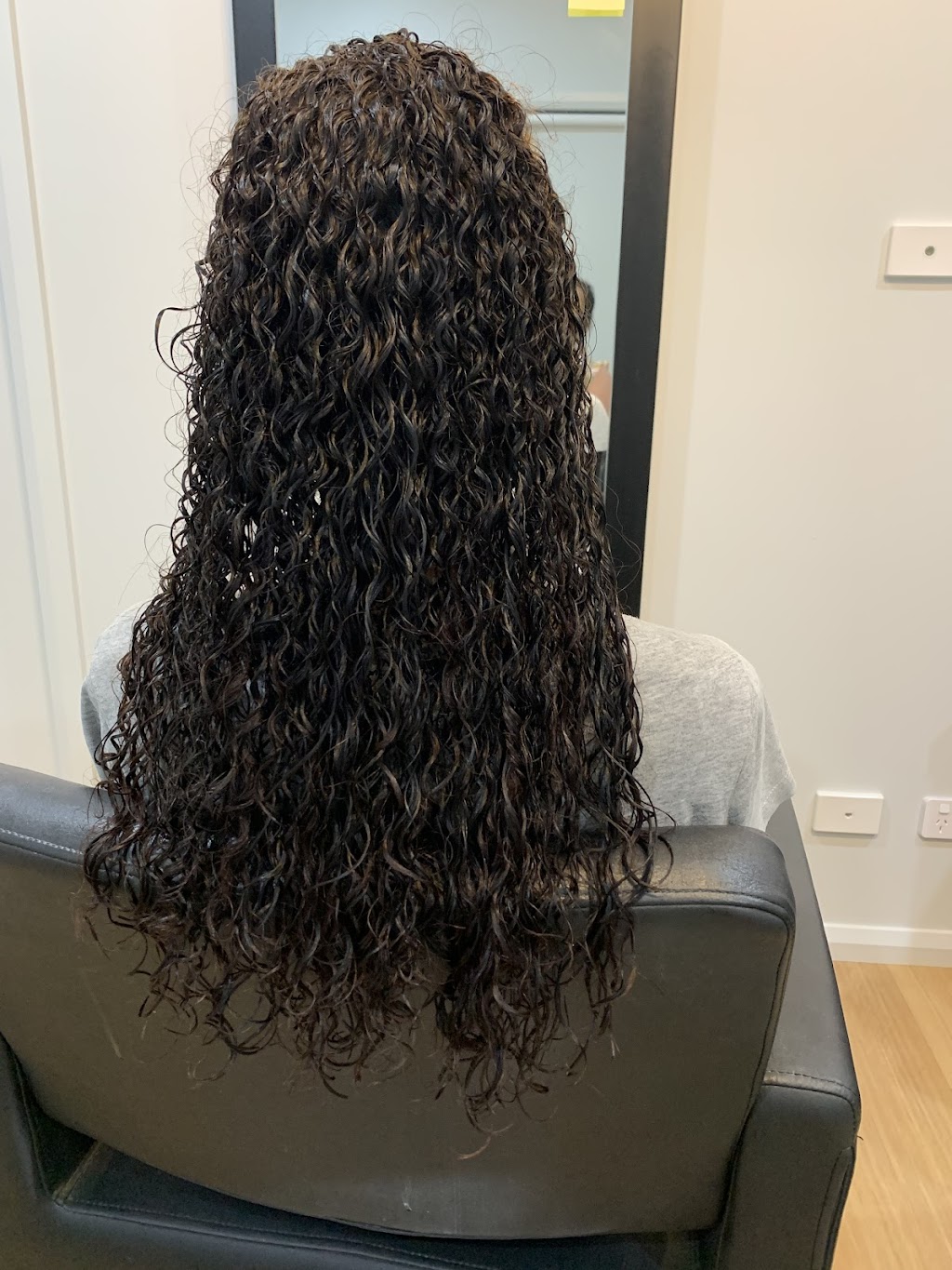 Hair & beauty by Yuresha | hair care | 5 Bankston Rd, Werribee VIC 3030, Australia | 0404513855 OR +61 404 513 855
