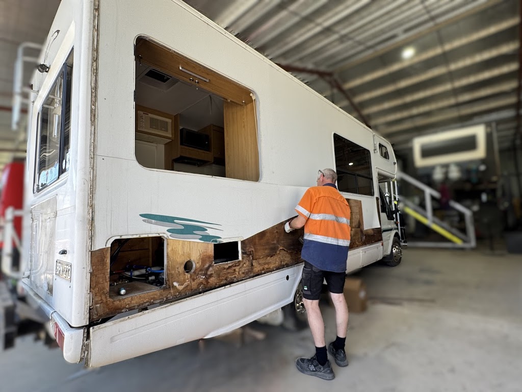 Alpine RV Centre | 64 Smith St, Oxley VIC 3678, Australia | Phone: 1300 236 036