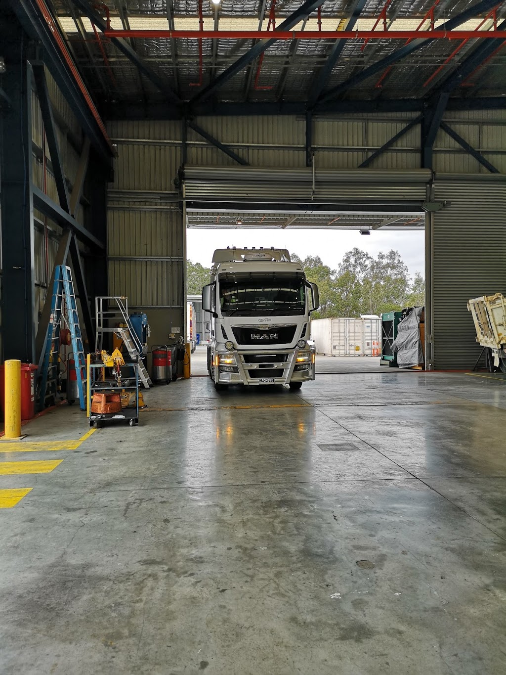 Western Star Trucks (Head office- No parts & service at this loc | store | 72 Formation St, Wacol QLD 4076, Australia | 0732717777 OR +61 7 3271 7777