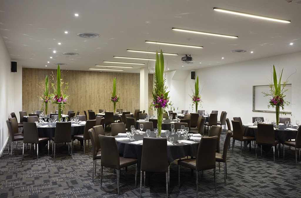 Braybrook Hotel | 353 Ballarat Rd, Braybrook VIC 3019, Australia | Phone: (03) 9356 5500