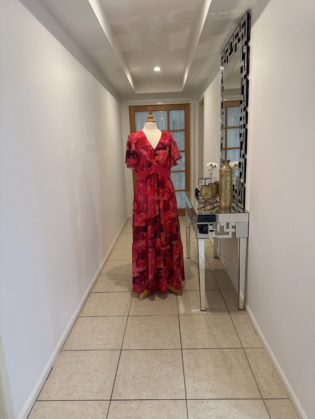 Local Fashion House | 42 Ellendale St, Rowville VIC 3178, Australia | Phone: 0450 363 699