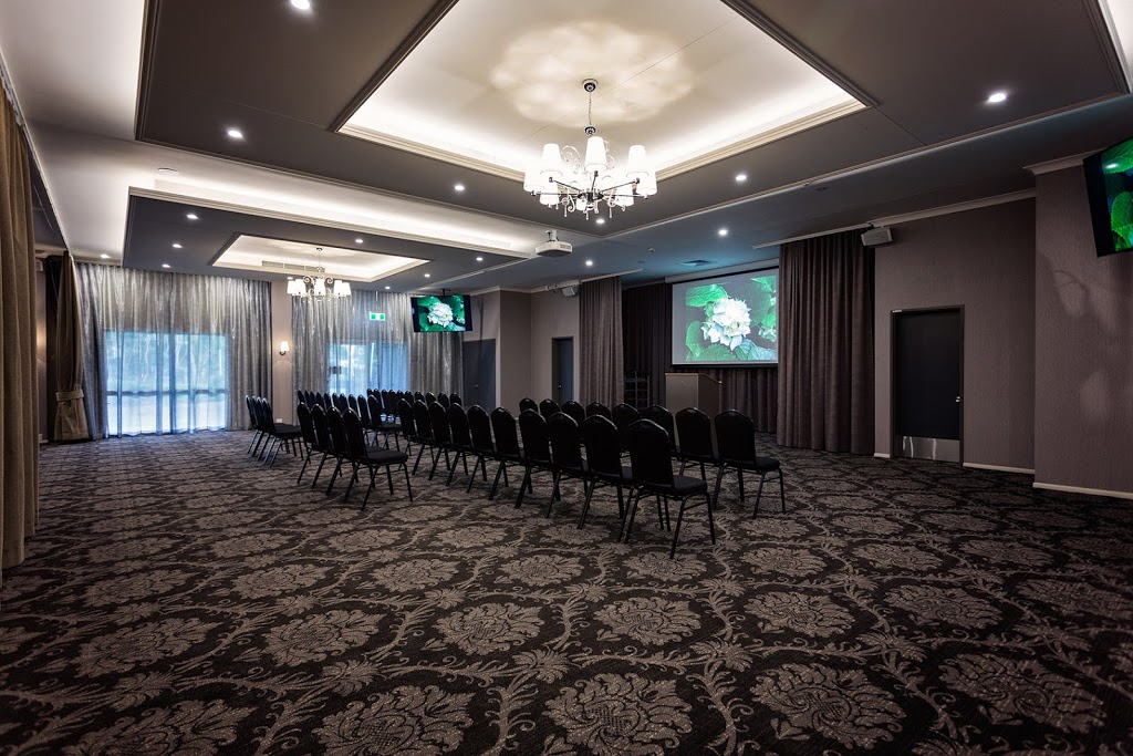 Brothers Leagues Club Townsville | cafe | 14 Golf Links Dr, Kirwan QLD 4817, Australia | 0747738000 OR +61 7 4773 8000