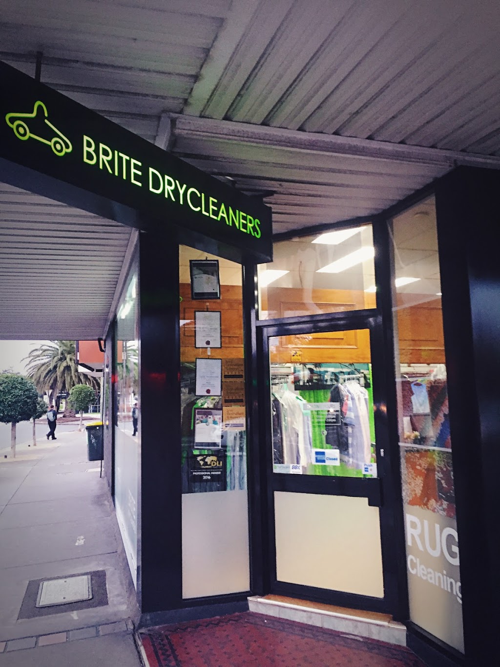 Brite Dry Cleaners | laundry | 342B Orrong Rd, Caulfield North VIC 3161, Australia | 0395275720 OR +61 3 9527 5720