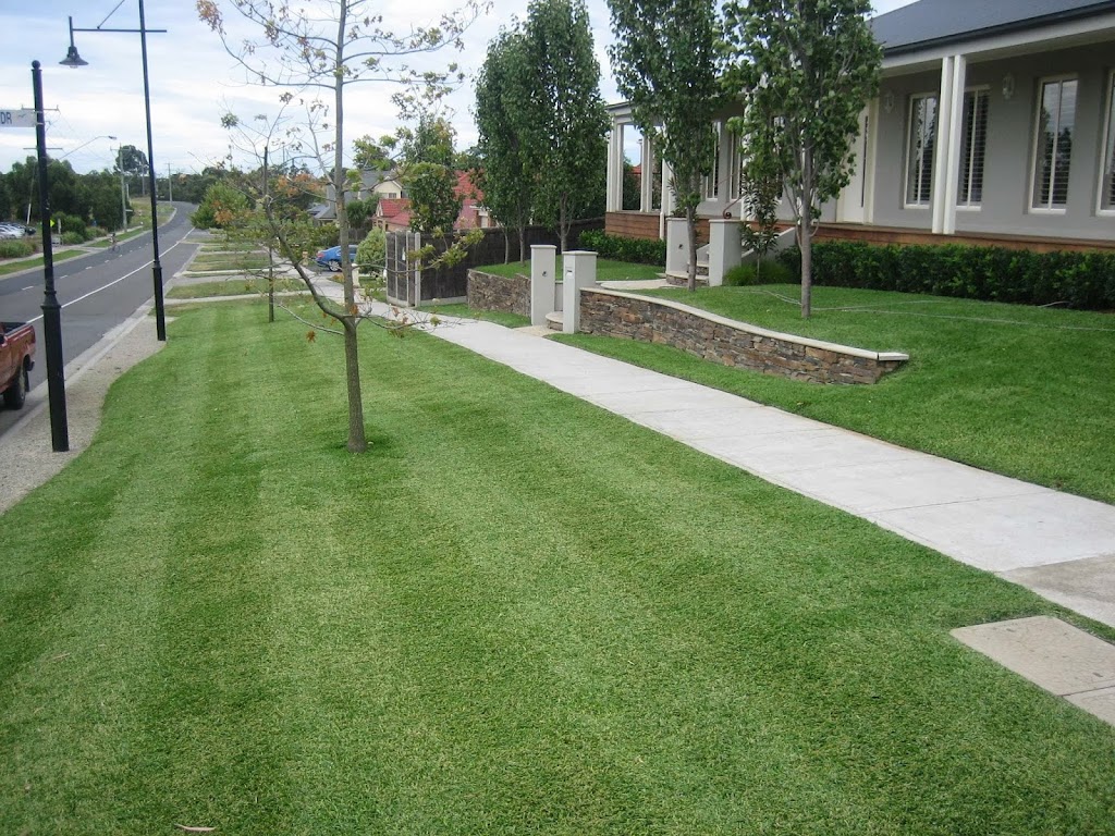 MJ Turf and Property Services | 27 Willowbank Pocket, Pakenham VIC 3810, Australia | Phone: 0427 775 375