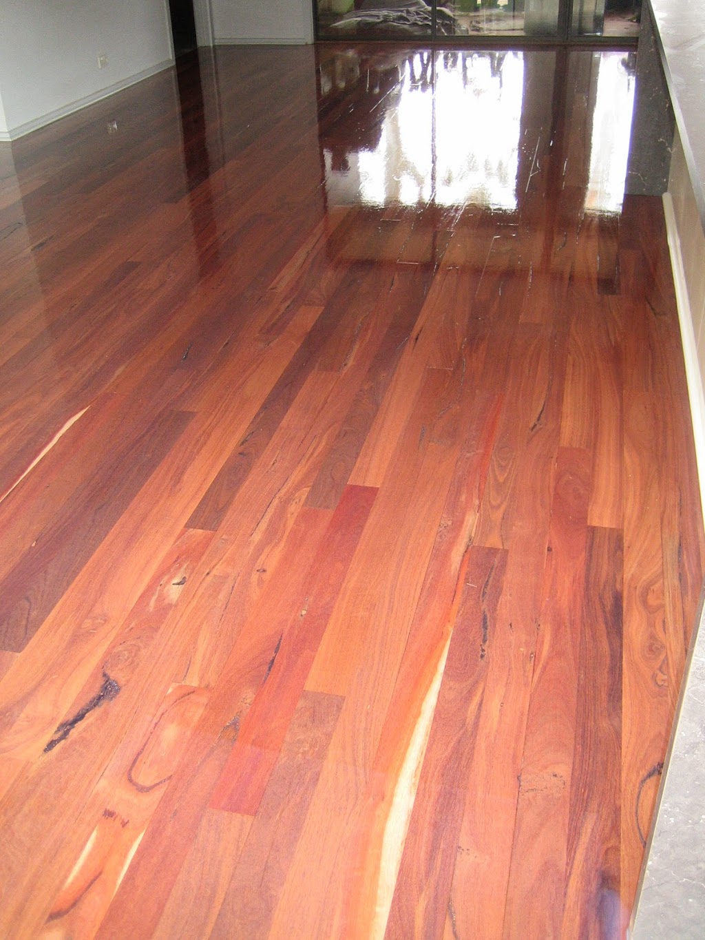 Victor Harbor Floor Sanding | general contractor | 26 Frenchman Dr, Port Elliot SA 5212, Australia | 0428563803 OR +61 428 563 803