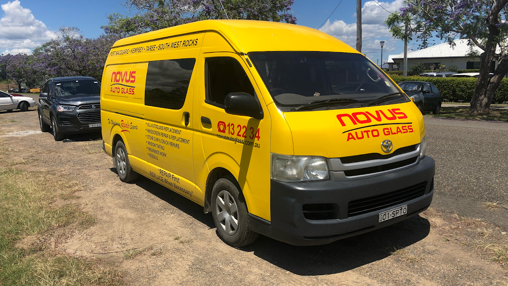 Novus Auto Glass Mid North Coast | 4/41 Verge St, Kempsey NSW 2440, Australia | Phone: 0422 889 889