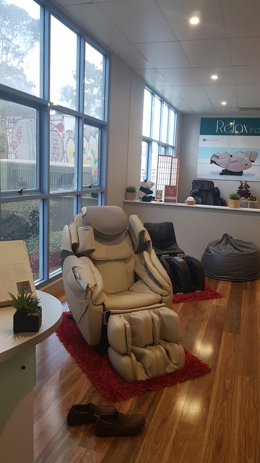 Inada Massage Chairs Australia | spa | 16/53 Lorraine St, Peakhurst NSW 2210, Australia | 0283070878 OR +61 2 8307 0878