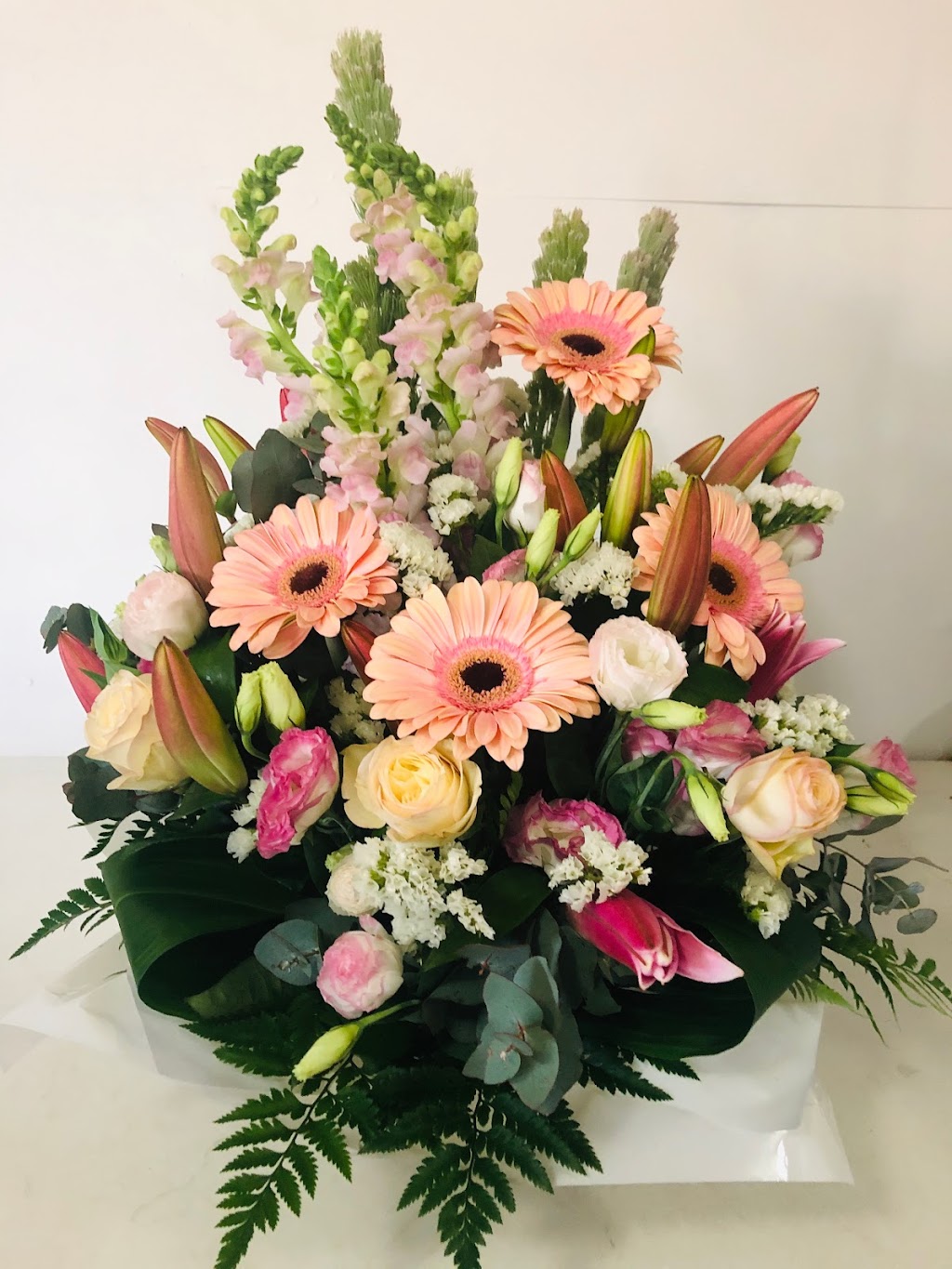 Sandgate Rd Discount Flowers | florist | 1580 Sandgate Rd, Virginia QLD 4014, Australia | 0421699866 OR +61 421 699 866