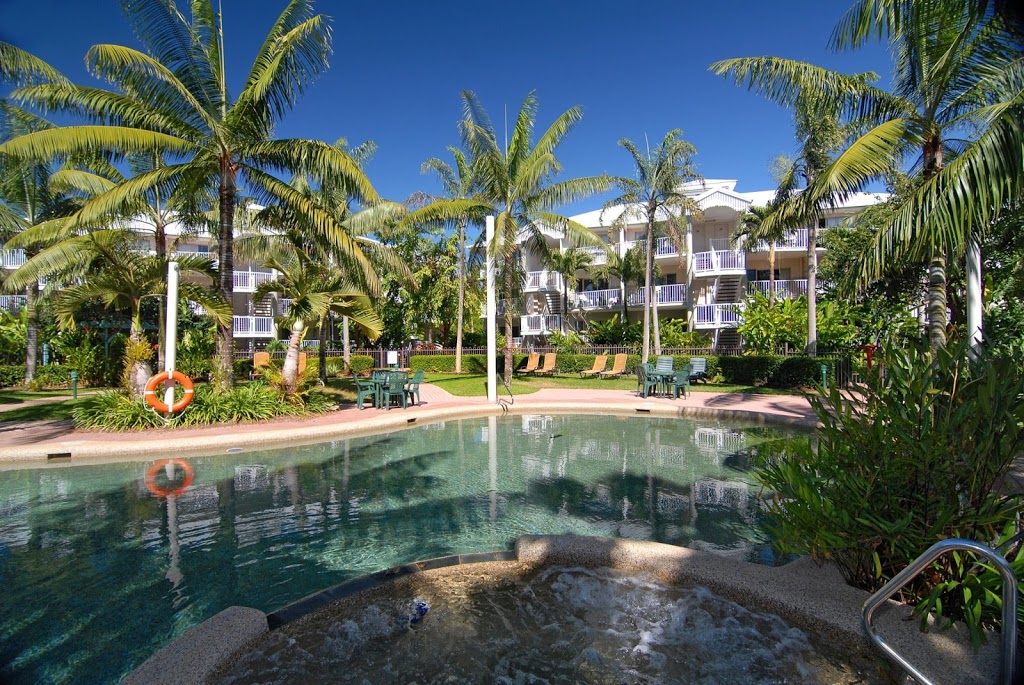 Cairns Beach Resort - the closest beachfront accommodation to Ca | 129-135 Oleander St, Holloways Beach QLD 4878, Australia | Phone: (07) 4037 0400