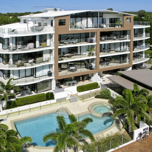 Pier One Apartments | lodging | 558 Charlton Esplanade, Urangan QLD 4655, Australia | 0741254965 OR +61 7 4125 4965