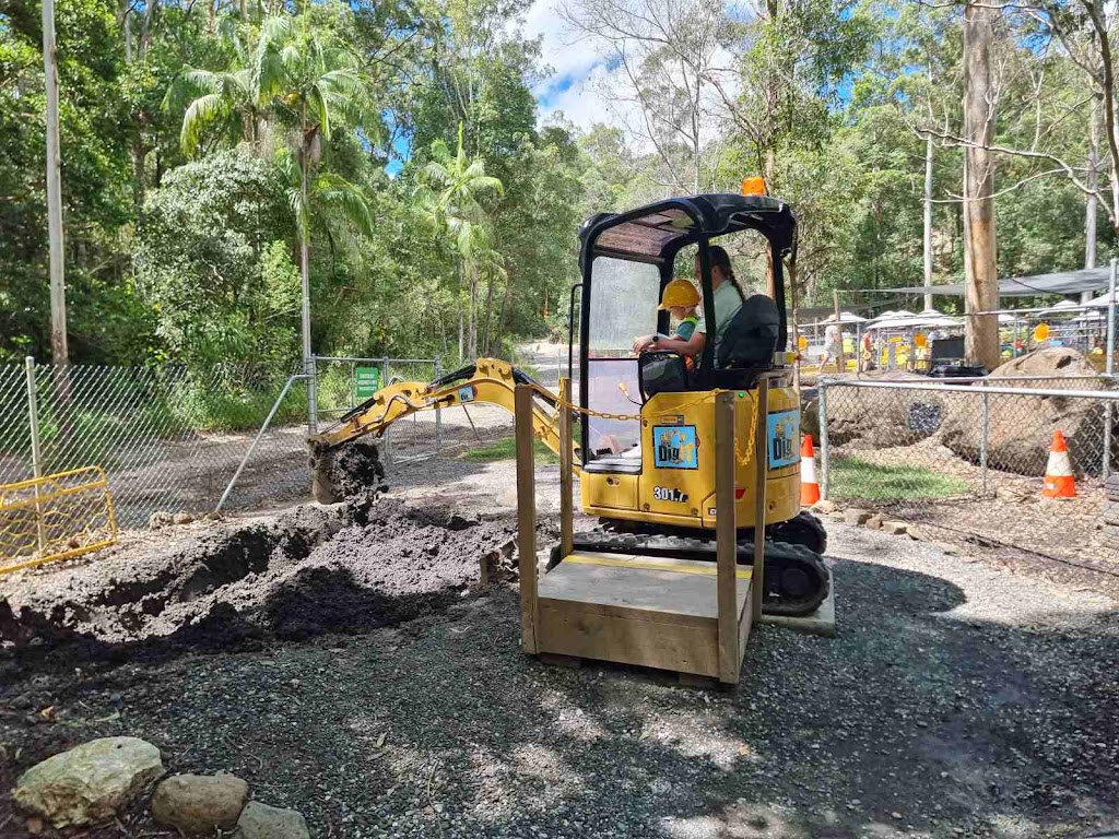 Dig IT Tamborine Mountain | Thunderbird Park, Cnr Cedar Creek Falls Rd, Tamborine Mountain QLD 4272, Australia | Phone: (07) 5545 7945