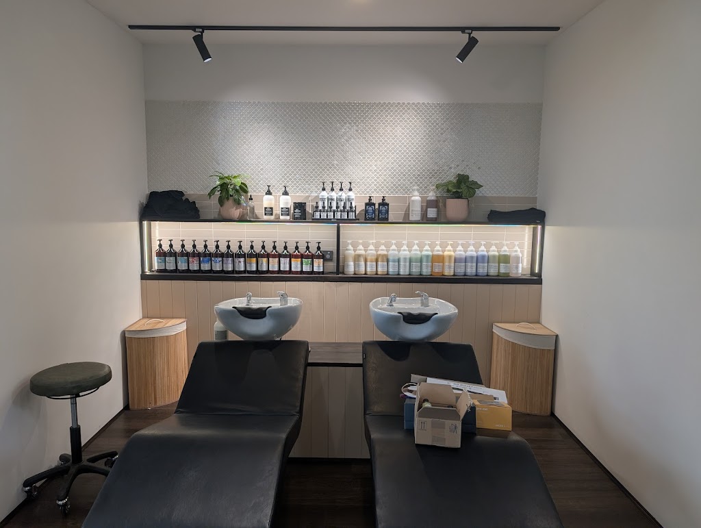 The Hair Boutique Trentham | 2/31 Victoria St, Trentham VIC 3458, Australia | Phone: 0401 635 769