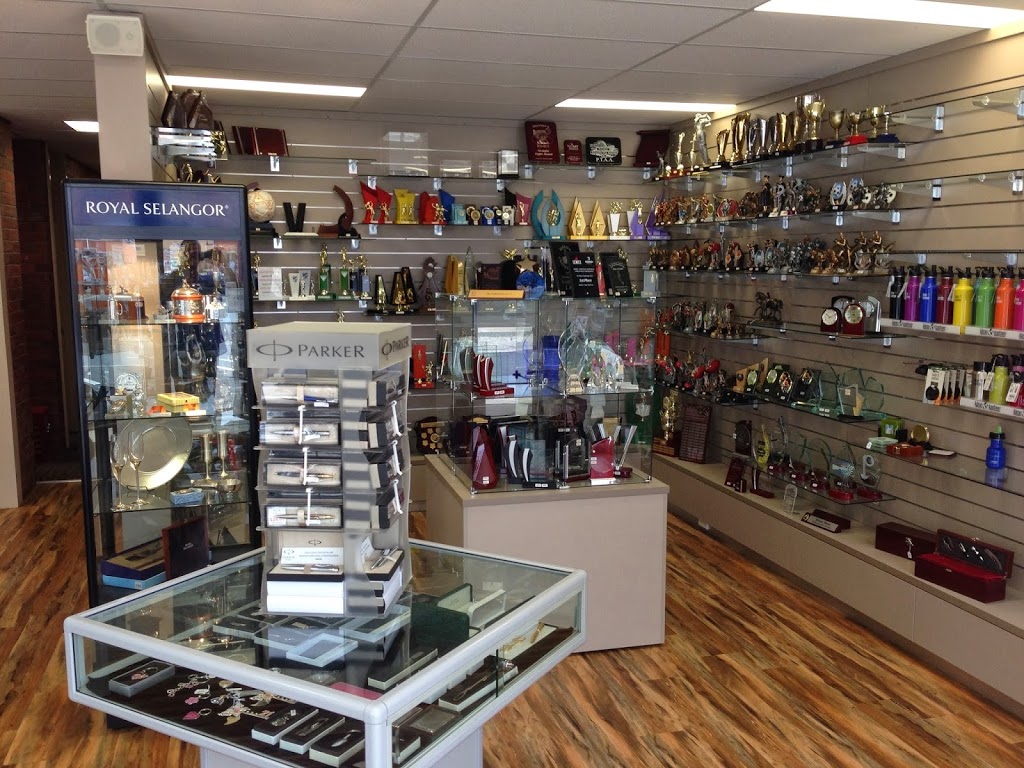 Trophyman Giftware & Engraving | 1/55 McMillan Rd, Echuca VIC 3564, Australia | Phone: (03) 5482 3892