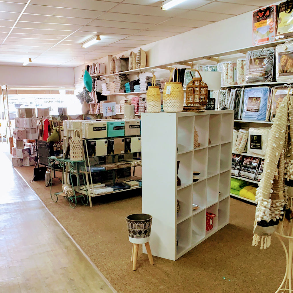 Desis Fabrics & Blinds | home goods store | 228 Parker St, Cootamundra NSW 2590, Australia | 0269421185 OR +61 2 6942 1185
