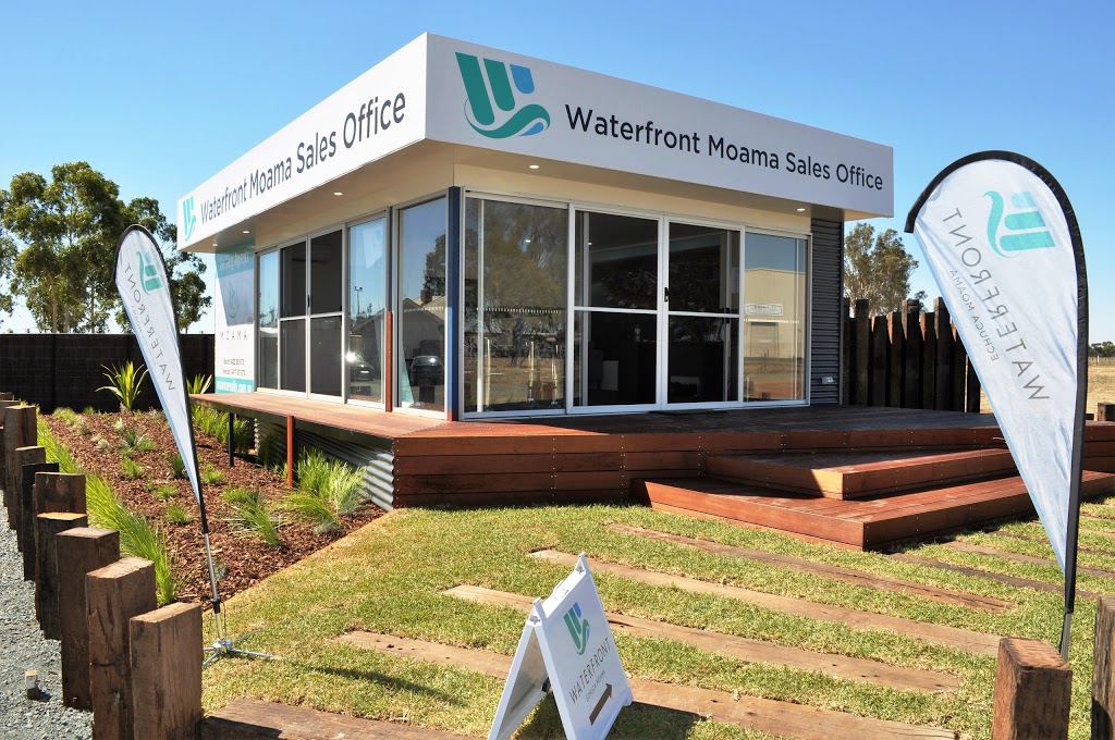 Waterfront Moama | 1725 Perricoota Rd, Moama NSW 2731, Australia | Phone: 0417 837 879