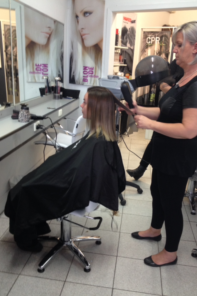 Freedom Hair Artistry | hair care | Shop/56 Saywell Rd, Macquarie Fields NSW 2564, Australia | 0287982624 OR +61 2 8798 2624