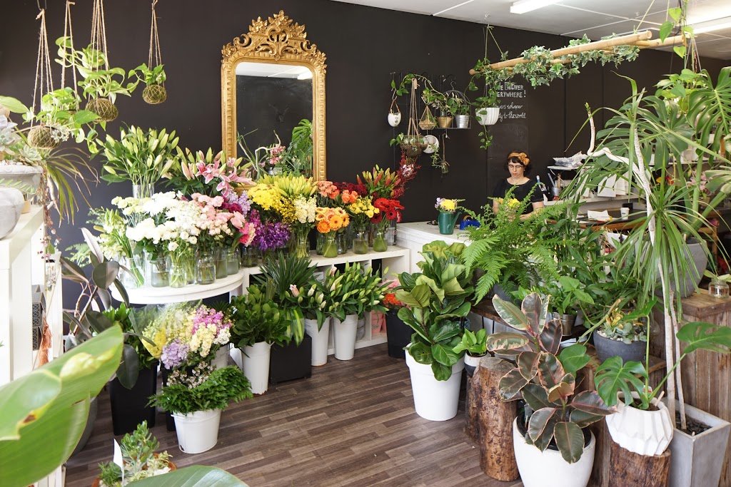 Innaloo Florist | florist | 4/84 Rosewood Ave, Woodlands WA 6018, Australia | 0892442450 OR +61 8 9244 2450