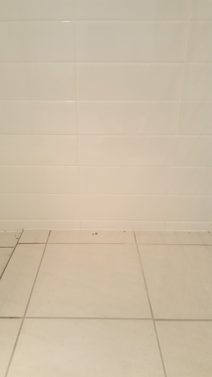 Bathroom Renovators Warehouse | home goods store | 16-28 Research Rd, Pooraka SA 5095, Australia | 0882628707 OR +61 8 8262 8707