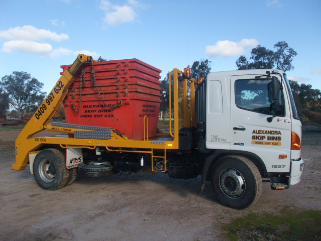 Alexandra Skip Bins | 12 Lamont St, Alexandra VIC 3714, Australia | Phone: 0409 997 632