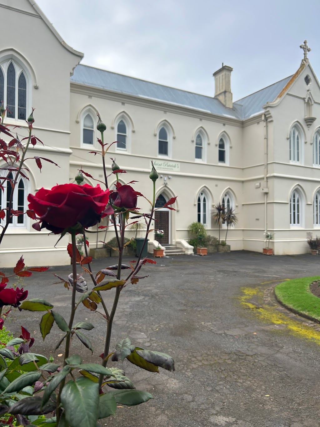 Convent at Koroit | 55 Anzac Ave, Koroit VIC 3282, Australia | Phone: 0476 832 964