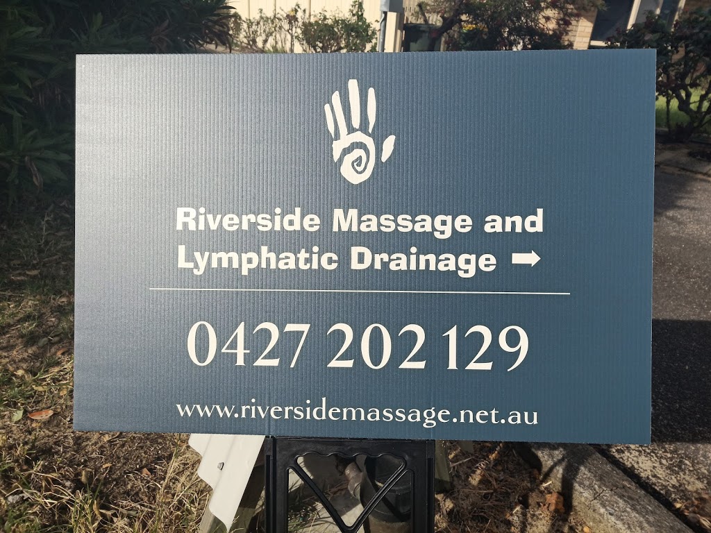 Riverside Massage | health | 43 Whatman Way, Australind WA 6233, Australia | 0427202129 OR +61 427 202 129