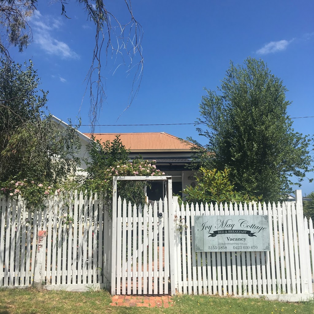 Ivy May Cottage | lodging | 3 George St, Lakes Entrance VIC 3909, Australia | 0351551858 OR +61 3 5155 1858