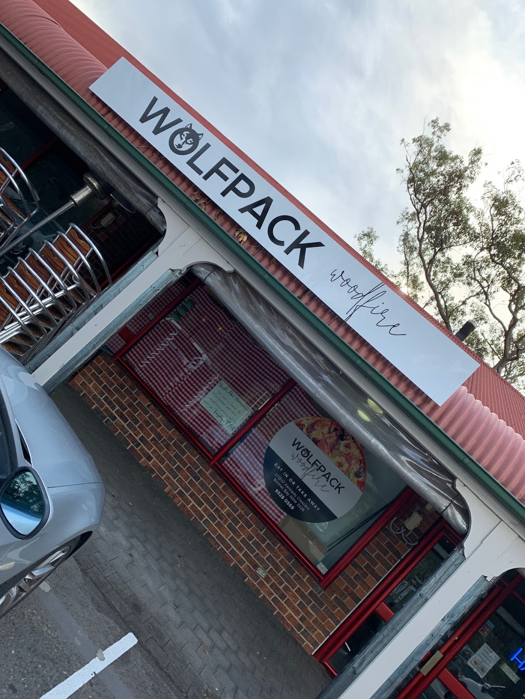 Wolfpack Woodfire | restaurant | 2/13-17 Kennedy Cres, Bonnet Bay NSW 2226, Australia | 0295280569 OR +61 2 9528 0569