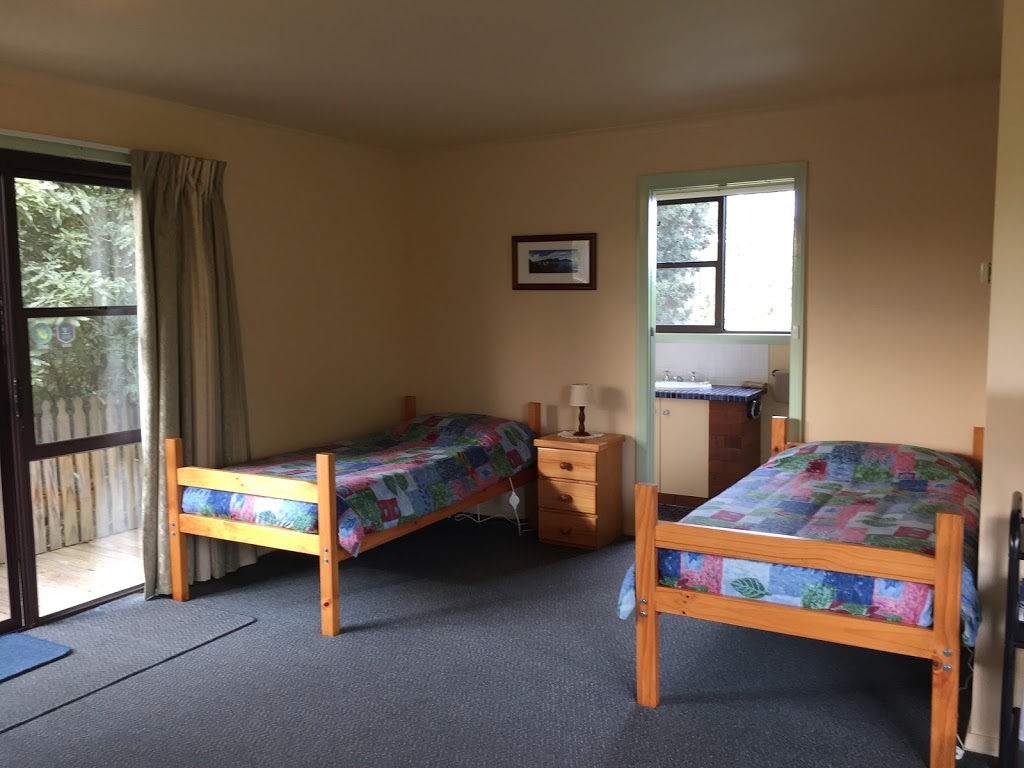 White Hawk Accommodation | lodging | 2033 Sheffield Rd, Sheffield TAS 7306, Australia | 0364911644 OR +61 3 6491 1644