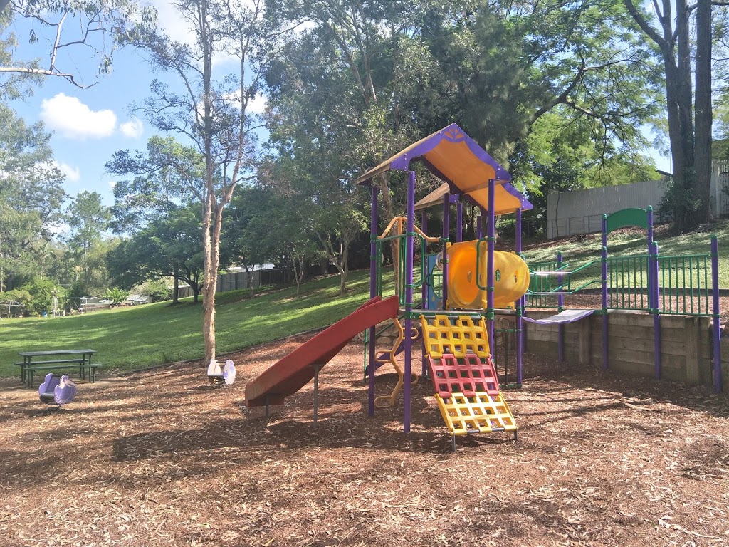 Beryl Mckenzie Park | park | Holland Park West QLD 4121, Australia