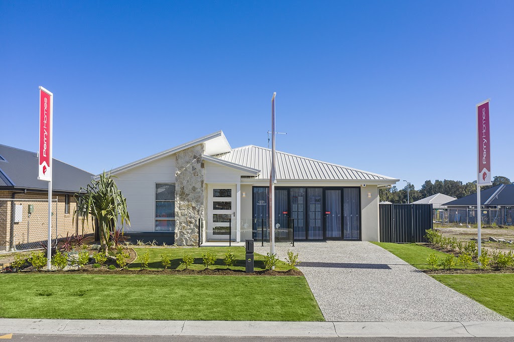 Perry Homes Display Home | general contractor | 105 Kohler Dr, Yamba NSW 2464, Australia | 0266458555 OR +61 2 6645 8555