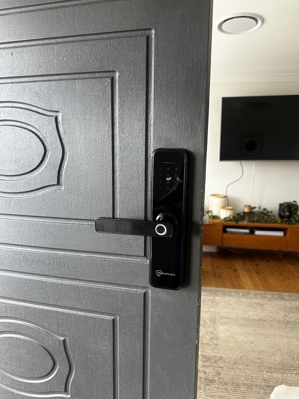 Afterdark Locksmiths | 115 Ambleside Cct, Lakelands NSW 2282, Australia | Phone: 0475 084 767