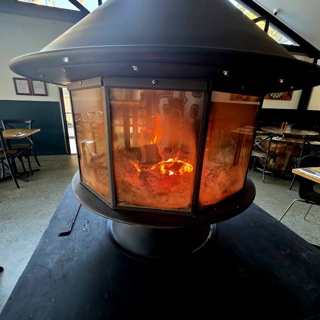 Lake Eildon Hotel | 190 Sugarloaf Rd, Eildon VIC 3713, Australia | Phone: (03) 4716 1110 Lake Eildon Hotel | 190 Sugarloaf Rd, Eildon VIC 3713, Australia | Phone: (03) 4716 1110