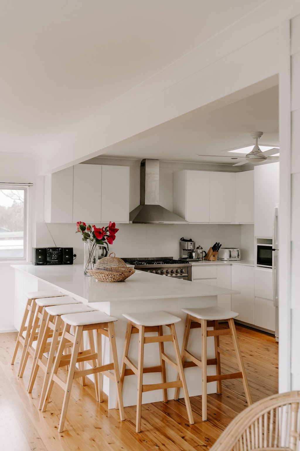Four Quarters Currarong Beach | 35 Crookhaven Parade, Currarong NSW 2540, Australia | Phone: 0413 482 210