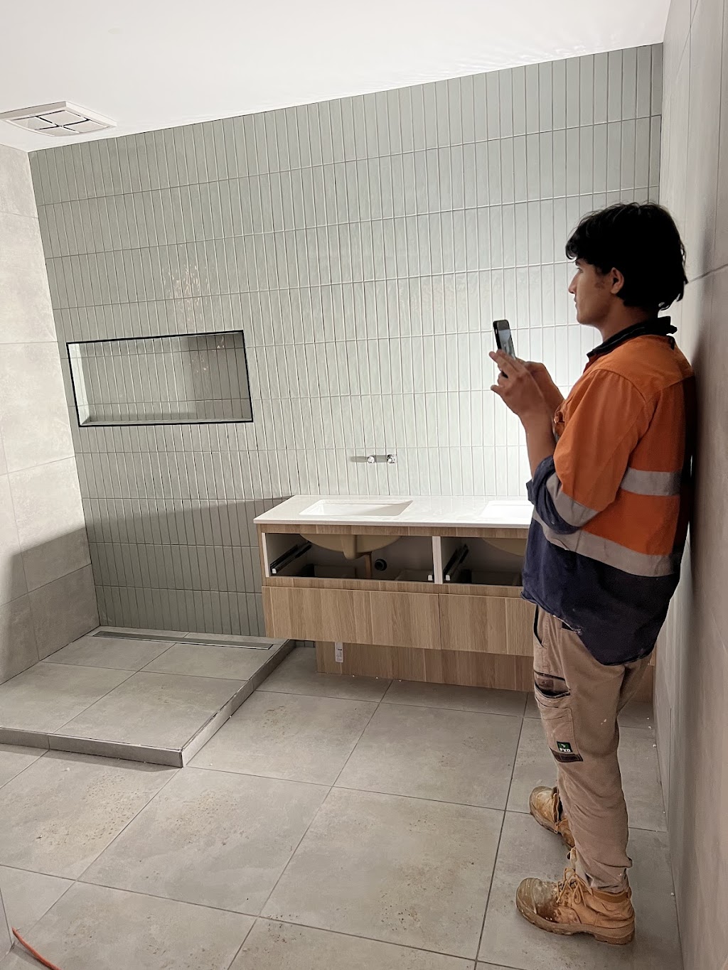 Lux Star Tiling Pty Lyd | general contractor | 10 Lakefield Way, Cairnlea VIC 3023, Australia | 0470504082 OR +61 470 504 082