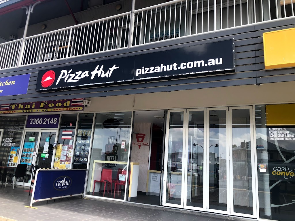 Pizza Hut Ashgrove | Shop 2/214 Waterworks Rd, Ashgrove QLD 4060, Australia | Phone: (07) 3554 3751