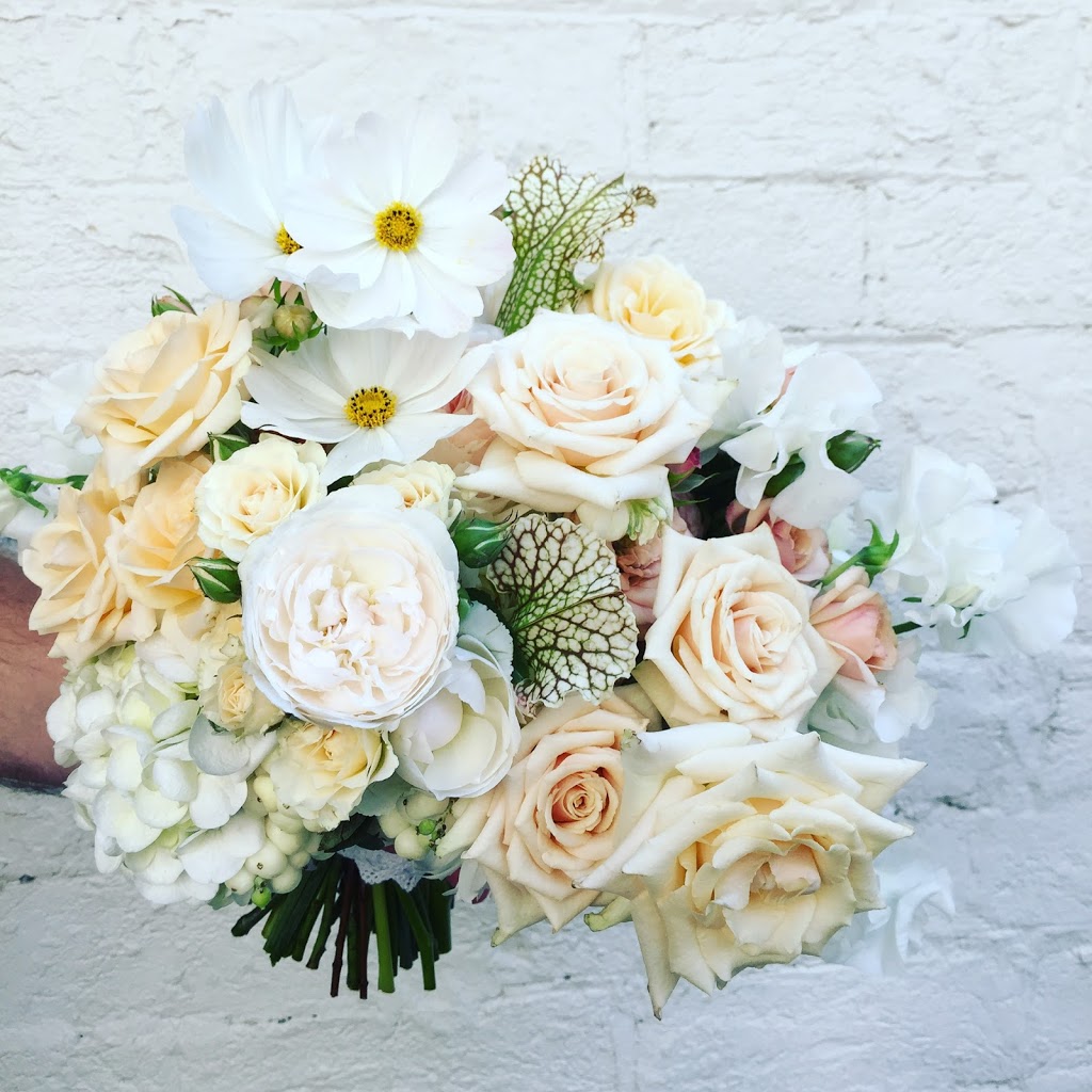 White House Flowers | florist | 35 Pittwater Rd, Manly NSW 2095, Australia | 0299775323 OR +61 2 9977 5323