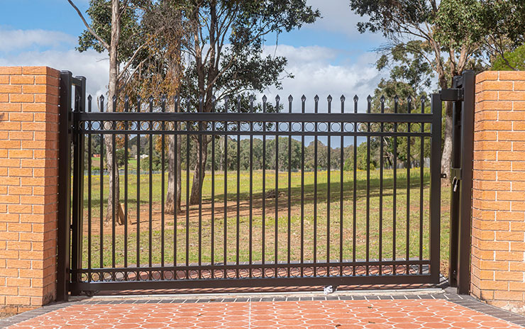 LDC Fencing | general contractor | 610 Bringelly Rd, Rossmore NSW 2557, Australia | 0407015339 OR +61 407 015 339