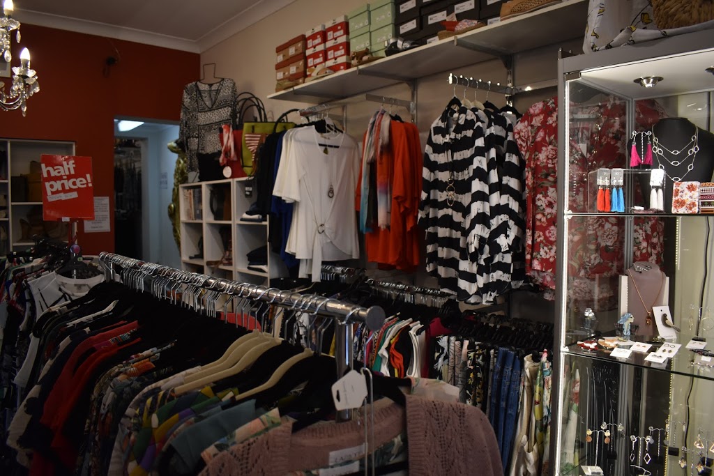 Signature Fashions | clothing store | 129 Main St, Lithgow NSW 2790, Australia