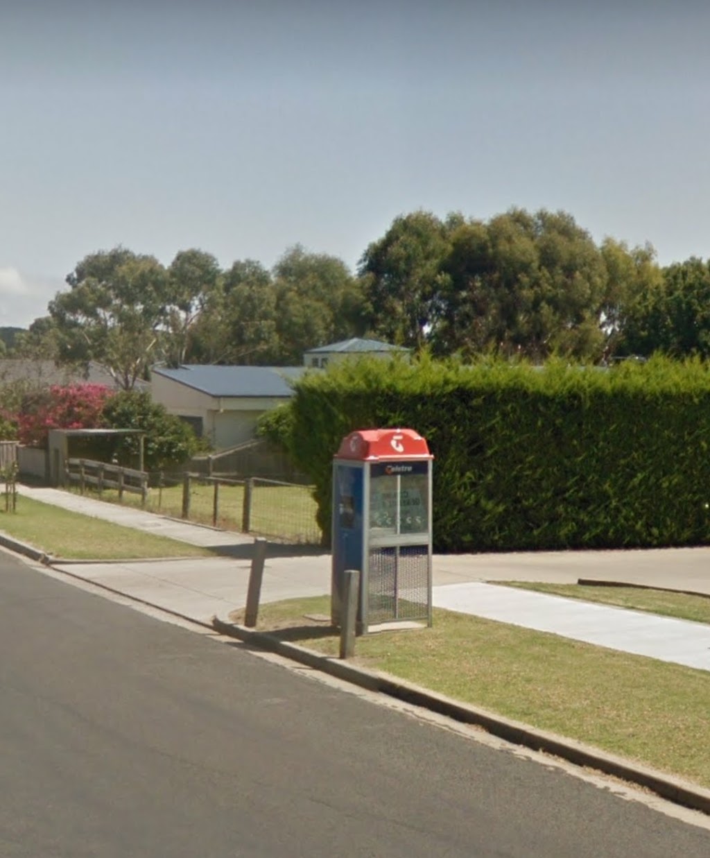 Telstra Payphone | 56 Smythe St, Corinella VIC 3984, Australia | Phone: 1800 011 433