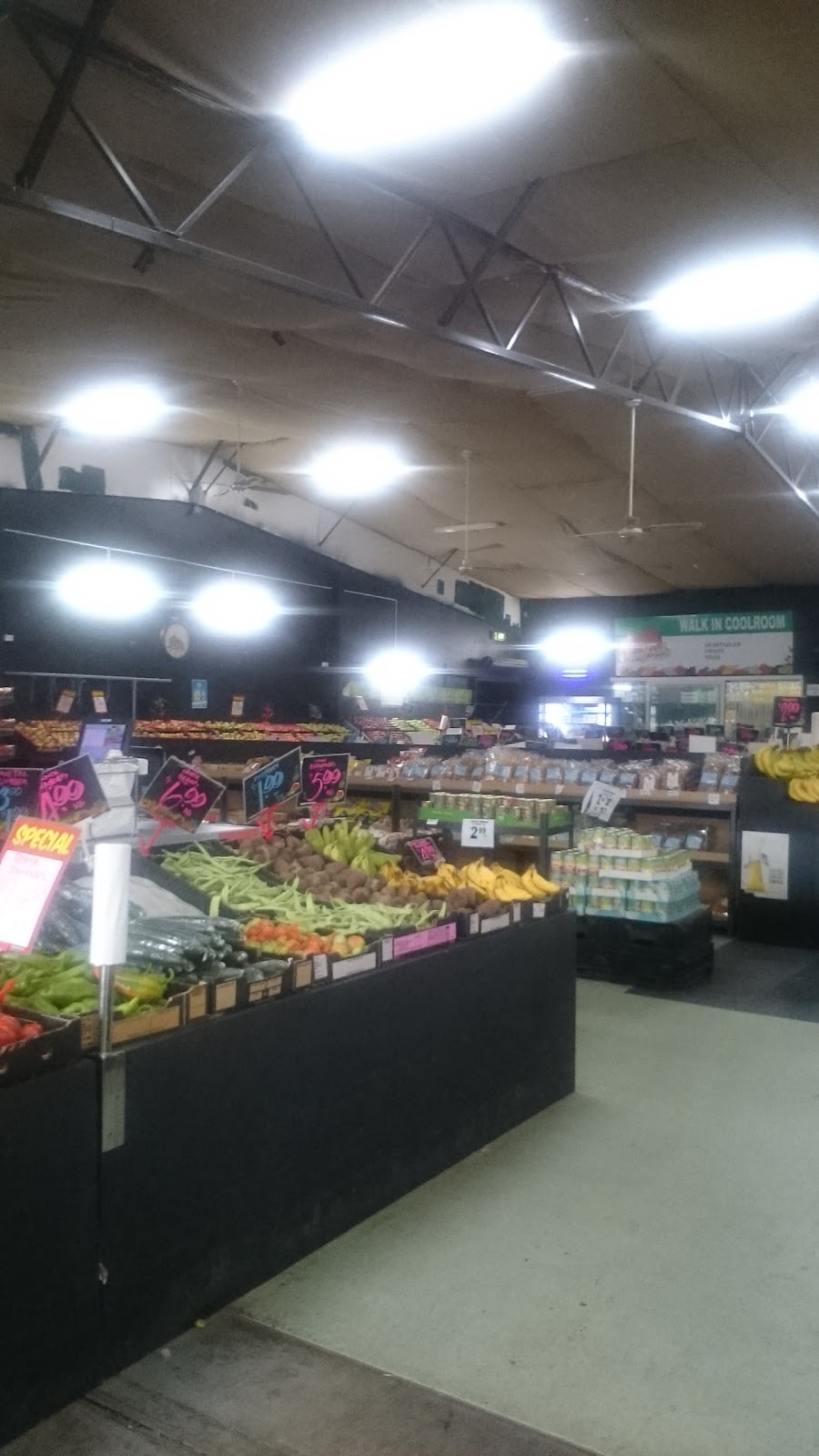 Bakaloumas Fresh Fruit & Vegetable Market | store | 218 Old Dandenong Rd, Heatherton VIC 3202, Australia | 0395511267 OR +61 3 9551 1267