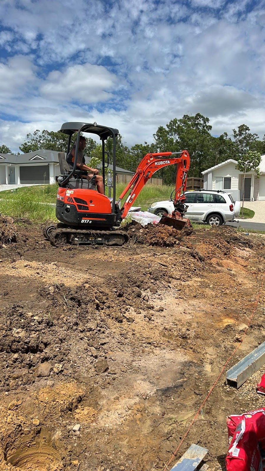 Dig Like A Pro | 68-72 Boomerang Dr, Kooralbyn QLD 4285, Australia | Phone: 0411 203 626