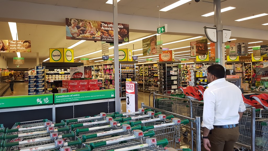 Woolworths Wendouree (Ballarat) | supermarket | 1201/1205 Howitt Street, Wendouree VIC 3355, Australia | 0343135307 OR +61 3 4313 5307