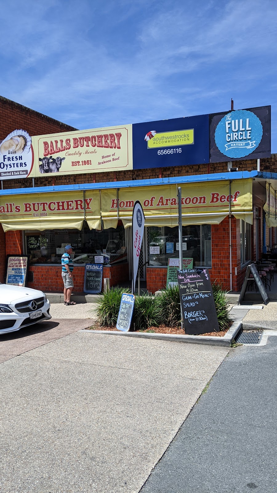 Balls Butchery | 13 Paragon Ave, South West Rocks NSW 2431, Australia | Phone: (02) 6566 6231