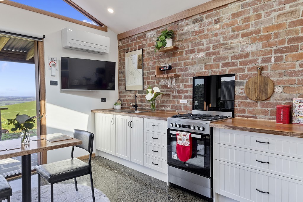 Settlers Cottage at Korumburra | 110 D M Scotts Rd, Korumburra VIC 3950, Australia | Phone: 0478 227 526