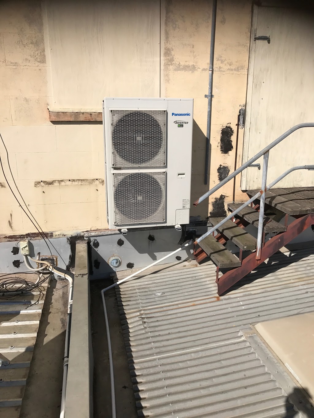 Whoosh Airconditioning, Refrigeration and Electrical | 6 Spinnaker Blvd, Bundaberg QLD 4670, Australia | Phone: 0402 673 007