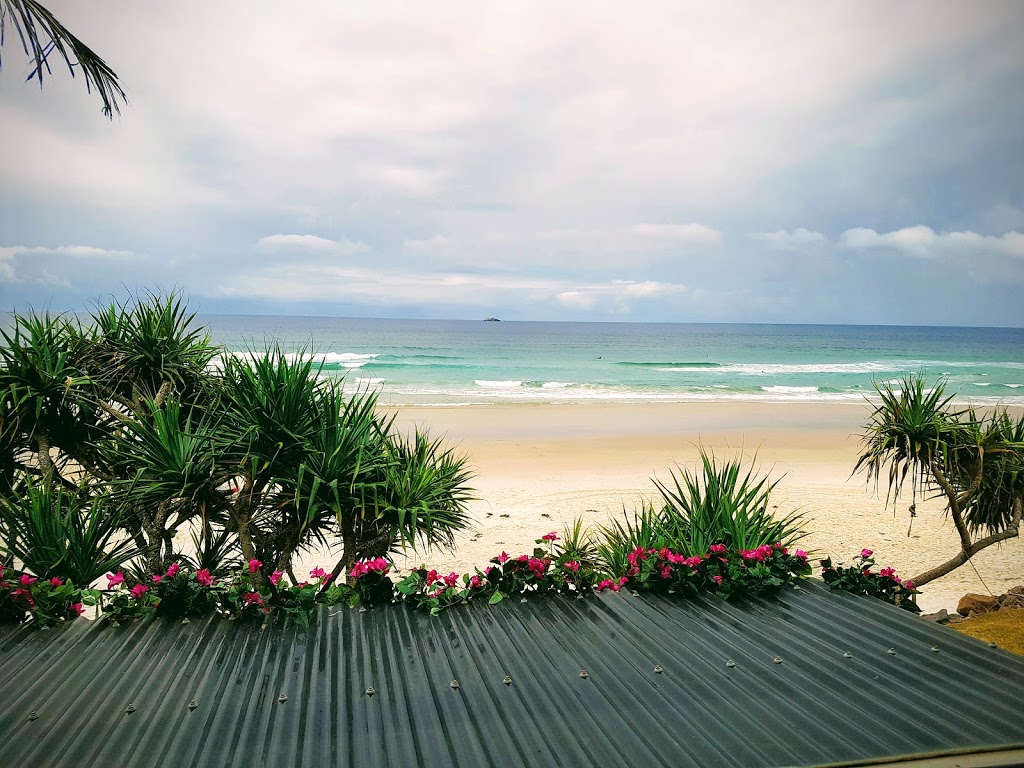 A PERFECT STAY Moonstruck | 6 Manfred St, Byron Bay NSW 2481, Australia | Phone: 1300 588 277