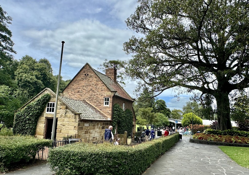 Nara Day Tour and Charter | 2 Landen Ave, Glen Waverley VIC 3150, Australia | Phone: 0407 634 075