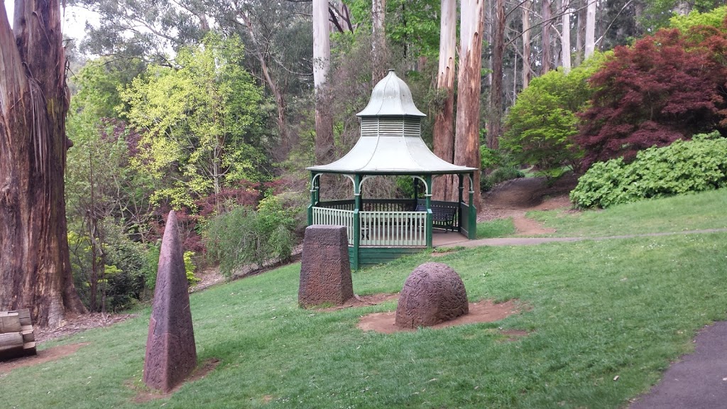 Alfred Nicholas Memorial Garden | 1A Sherbrooke Rd, Sherbrooke VIC 3789, Australia | Phone: 13 19 63