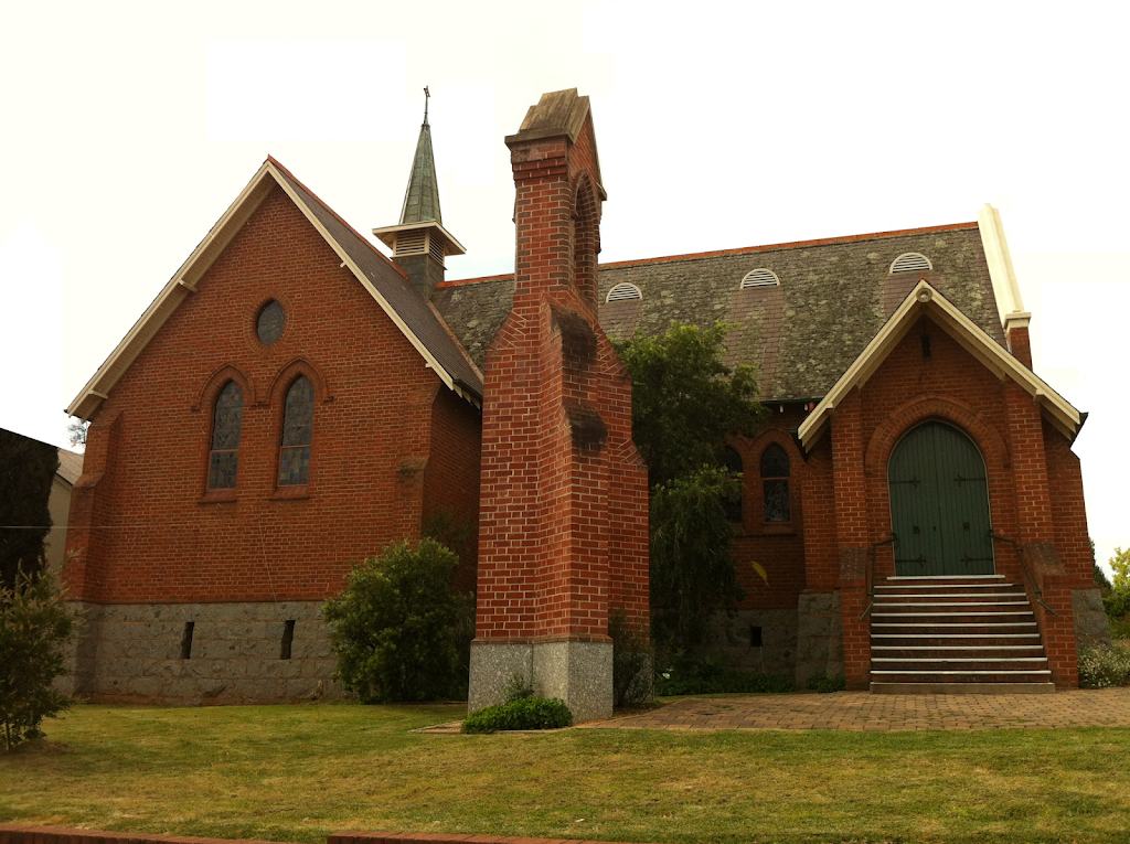 Cowra Presbyterian Church | church | 48 Macquarie St, Cowra NSW 2794, Australia | 0263421467 OR +61 2 6342 1467