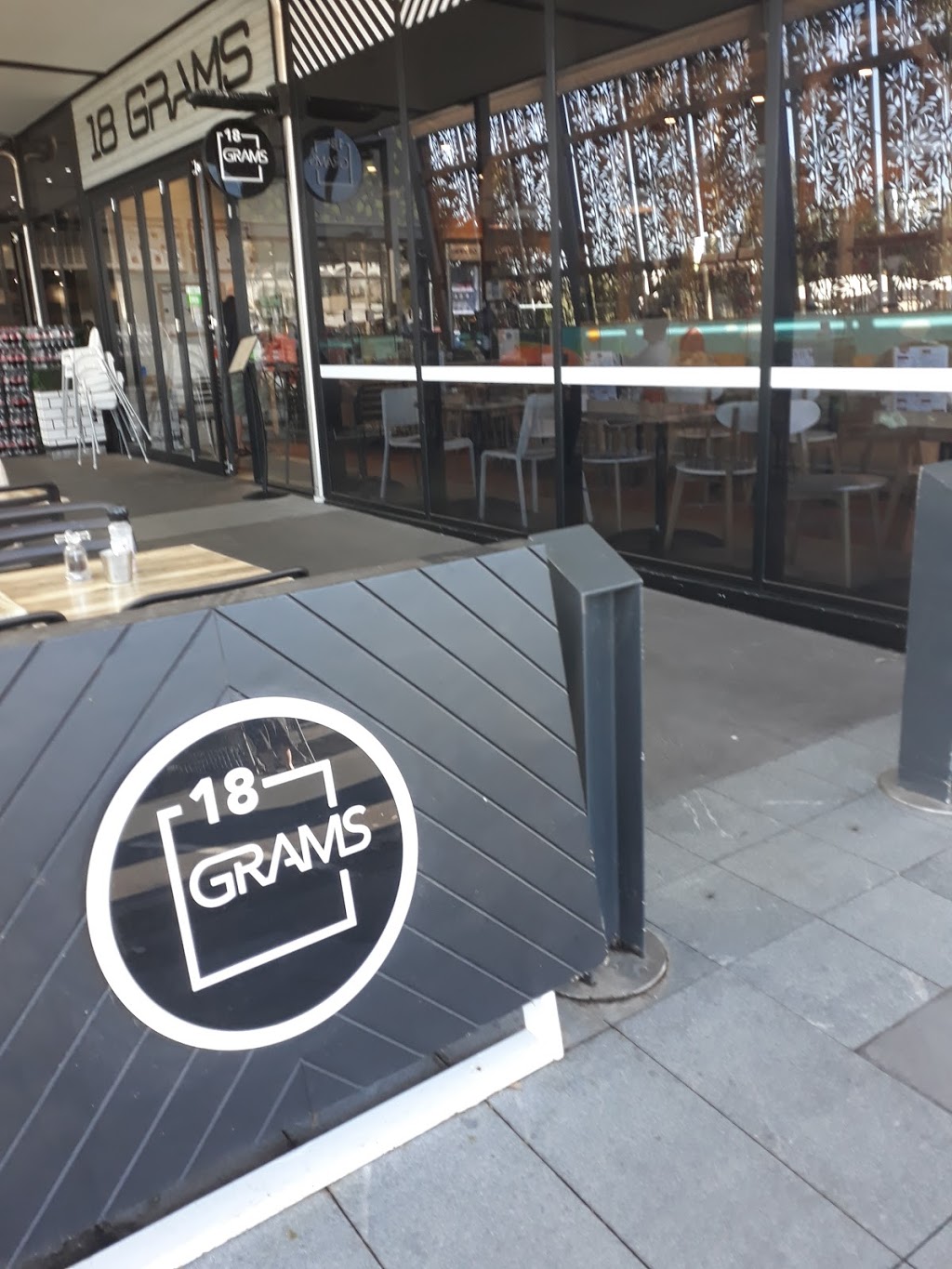 18 Grams Cafe | cafe | 2 Sentry Dr, Stanhope Gardens NSW 2768, Australia | 0286315062 OR +61 2 8631 5062